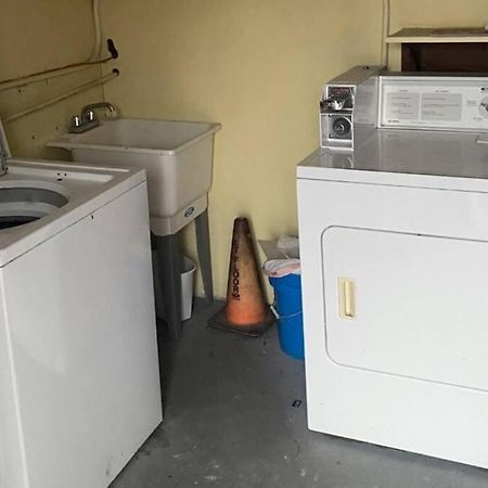 Beachfront Condo On Quiet Treasure Island- 1 Bed セント・ピート・ビーチ エクステリア 写真