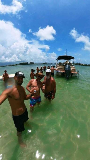 Beachfront Condo On Quiet Treasure Island- 1 Bed セント・ピート・ビーチ エクステリア 写真